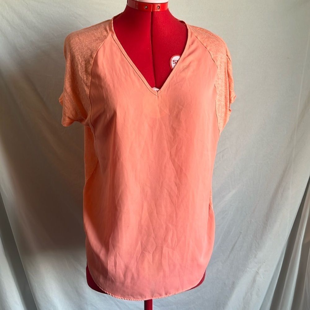 SM21 Dynamite coral t shirt with knit back